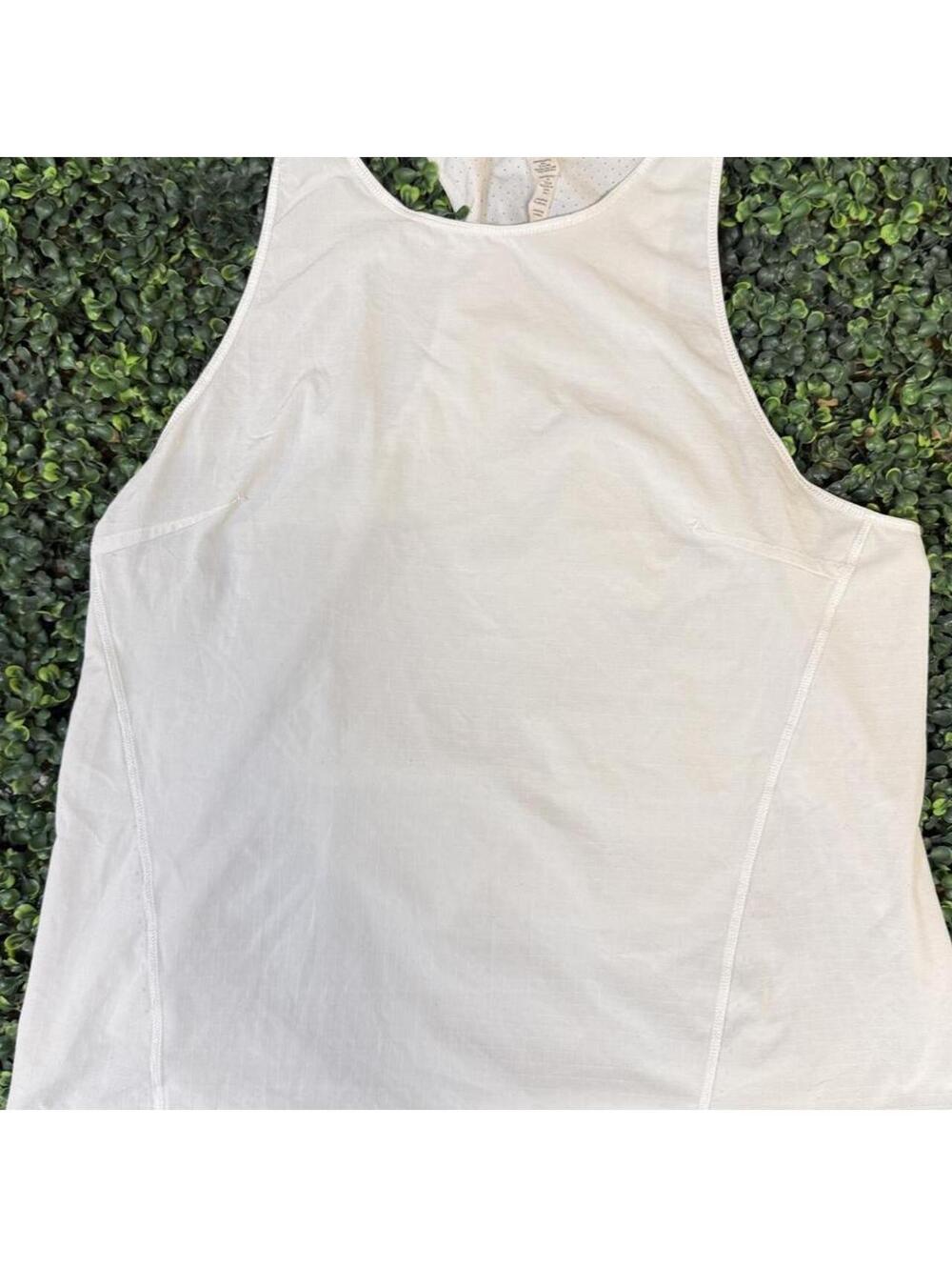 🤍 Lululemon White High-Neck Athletic Tank Top Size 10